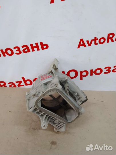 Корпус вентилятора печки Toyota caldina