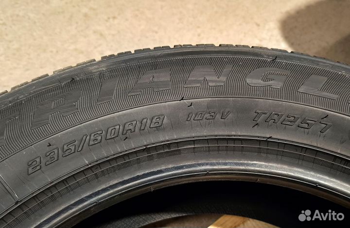 Triangle TR257 235/60 R18 103V