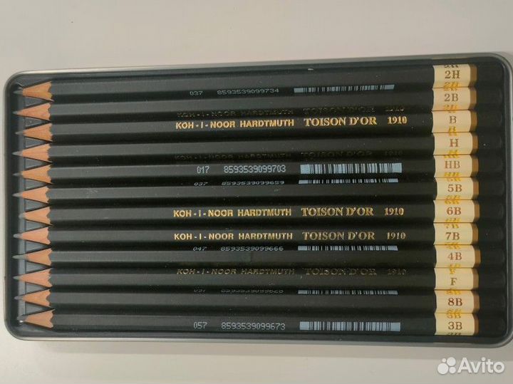 Карандаши Koh-i-noor Toison D'or новые