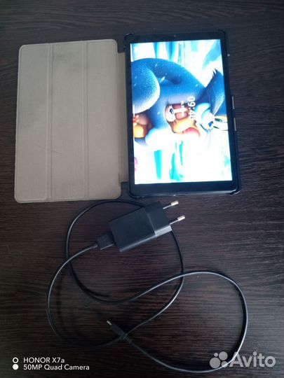 Планшет Lenovo tab 8