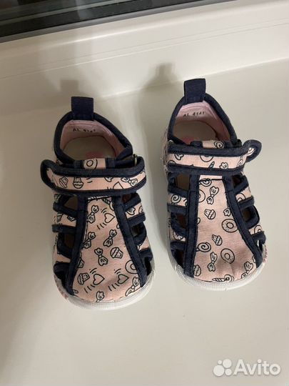 Сандали для девочки