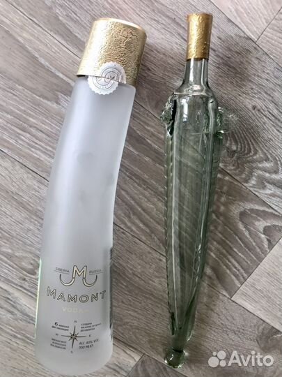 Бутылка фигурная сабля и мамонт цена за обе