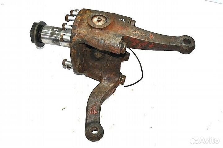 Поворотный кулак переднего моста, левый iveco Euro