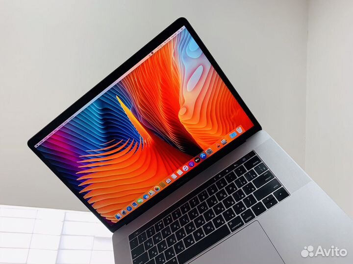 Macbook Pro 15 Retina 2017 (Core i7)