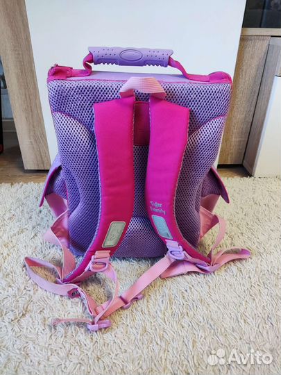 Школьный рюкзак / ранец / портфель