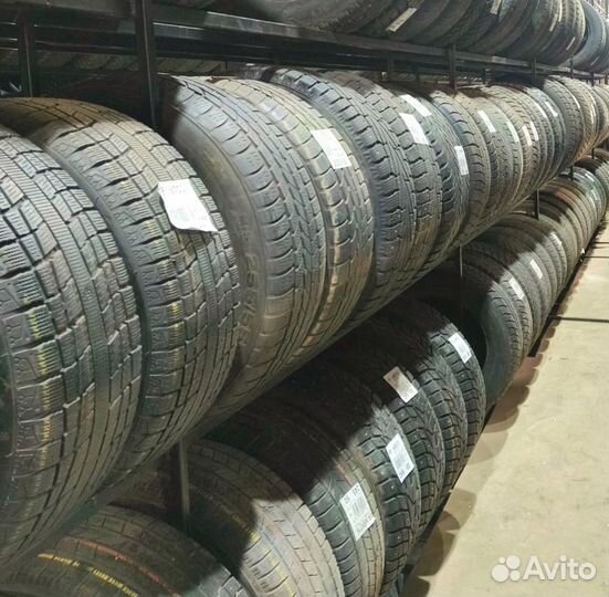 Kumho I'Zen KW27 245/45 R17 M