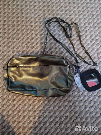 Тени и косметички