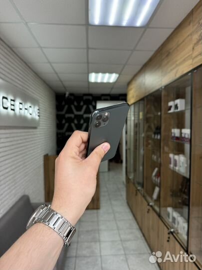 iPhone 11 Pro, 64 ГБ