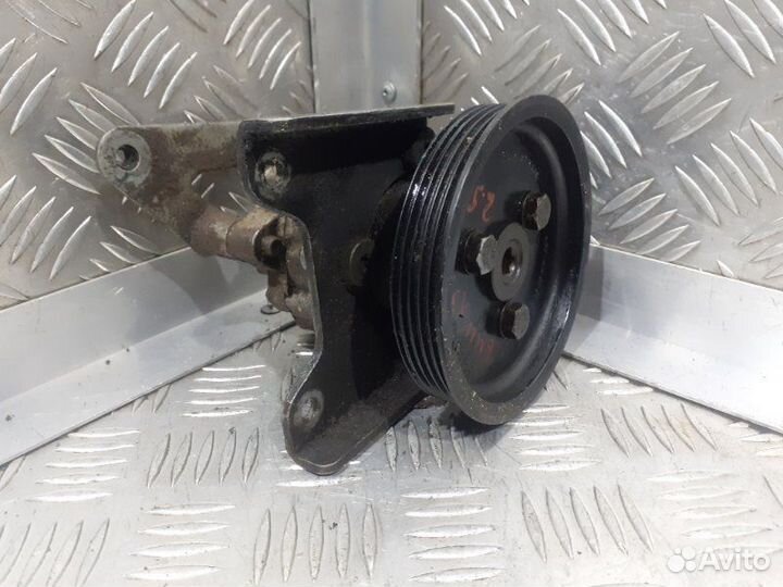 Насос гура Bmw X3 E83 M54B25