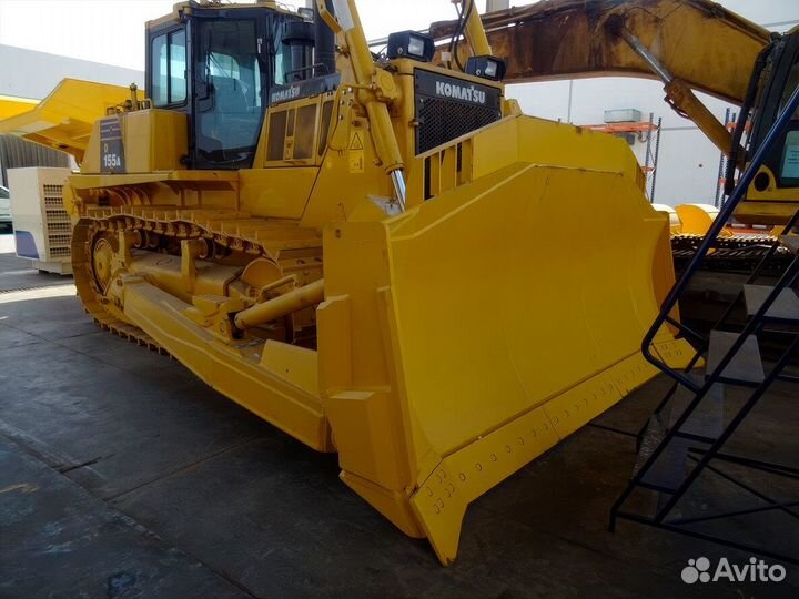 Komatsu D155A-6, 2024