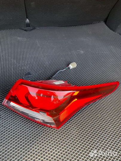 Фонарь задний правый на Хендай Солярис 2019 года