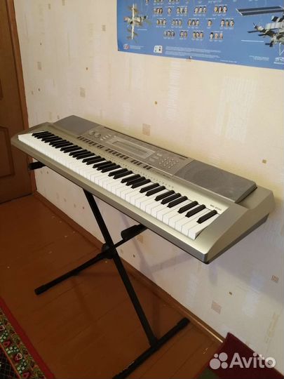 Синтезатор Casio WK-200