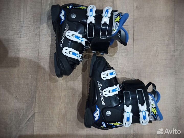 Горнолыжные ботинки детские 22.5