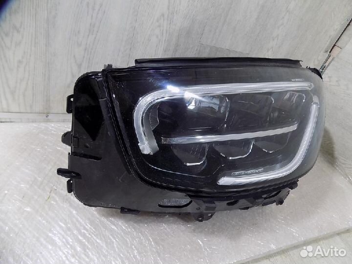 Фара левая Mercedes-Benz GLC
