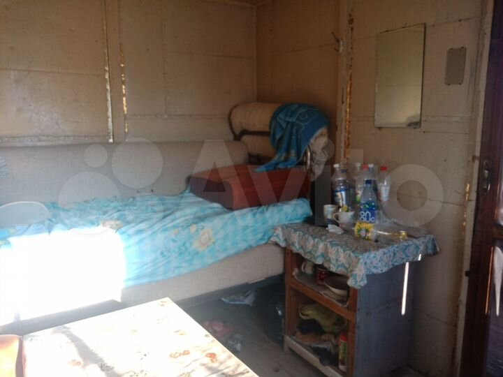 Дача 10 м² на участке 6 сот.