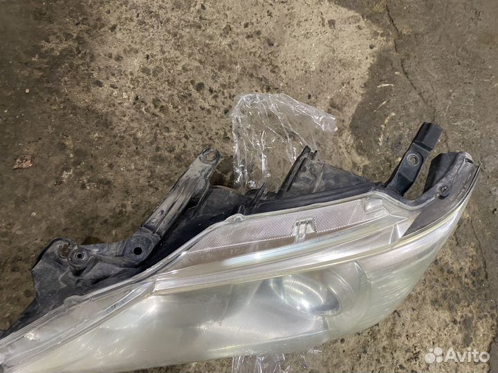 Фара Toyota camry 50
