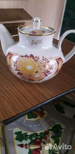 Чайник 8 марта