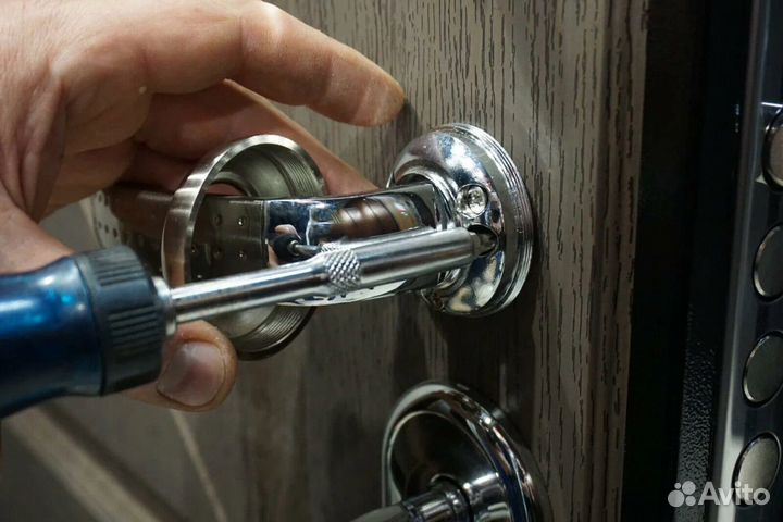 Вскрытие замков дверей квартир, гаражей 24/7