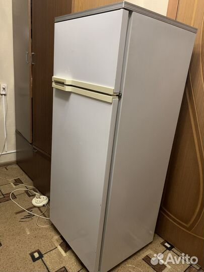 Холодильник бу рабочий