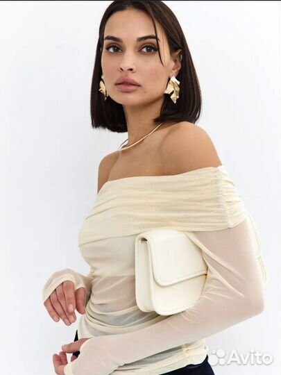 Лонгслив женский с открытыми поечами