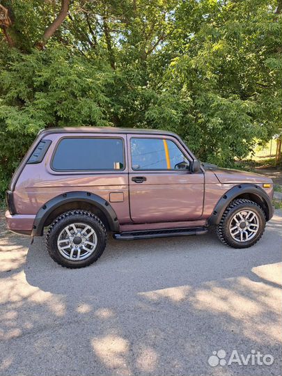 LADA 4x4 (Нива) 1.7 МТ, 2003, 130 000 км