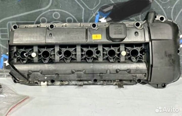 Клапанная крышка