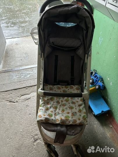 Прогулочная коляска б/у
