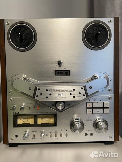Катушечный магнитофон akai GX635D