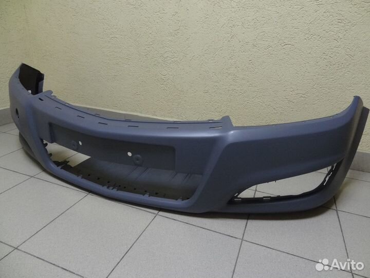 Новый передний бампер Opel Astra-H