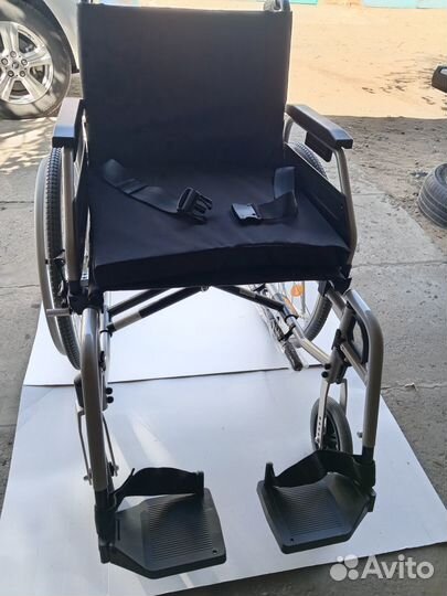 Инвалидная коляска