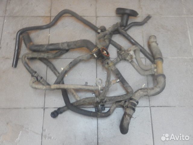 Патрубки охлаждения на 2.3 Рено Мастер 3