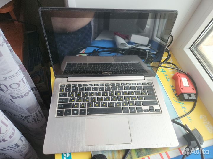 Ультрабук Asus x202e