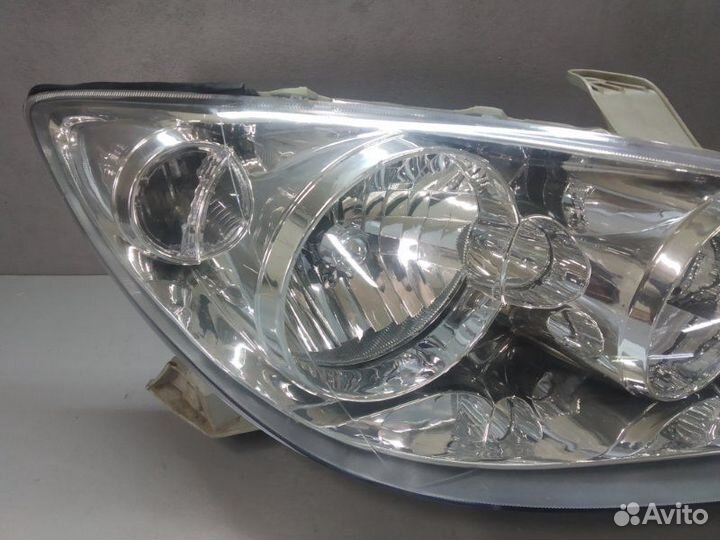 Фара правая Toyota Camry V-30 2005