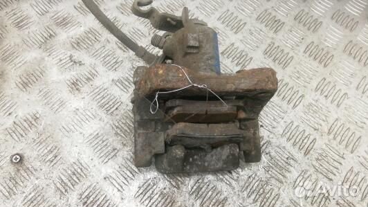 Суппорт тормозной задний левый volkswagen golf 6