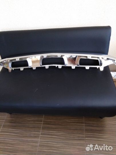 Хром накладка бампера Mercedes GLC X253