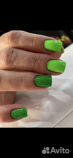 Маникюр, педикюр, наращивание ногтей