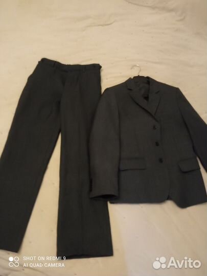 Школьный костюм для мальчика 134 серый