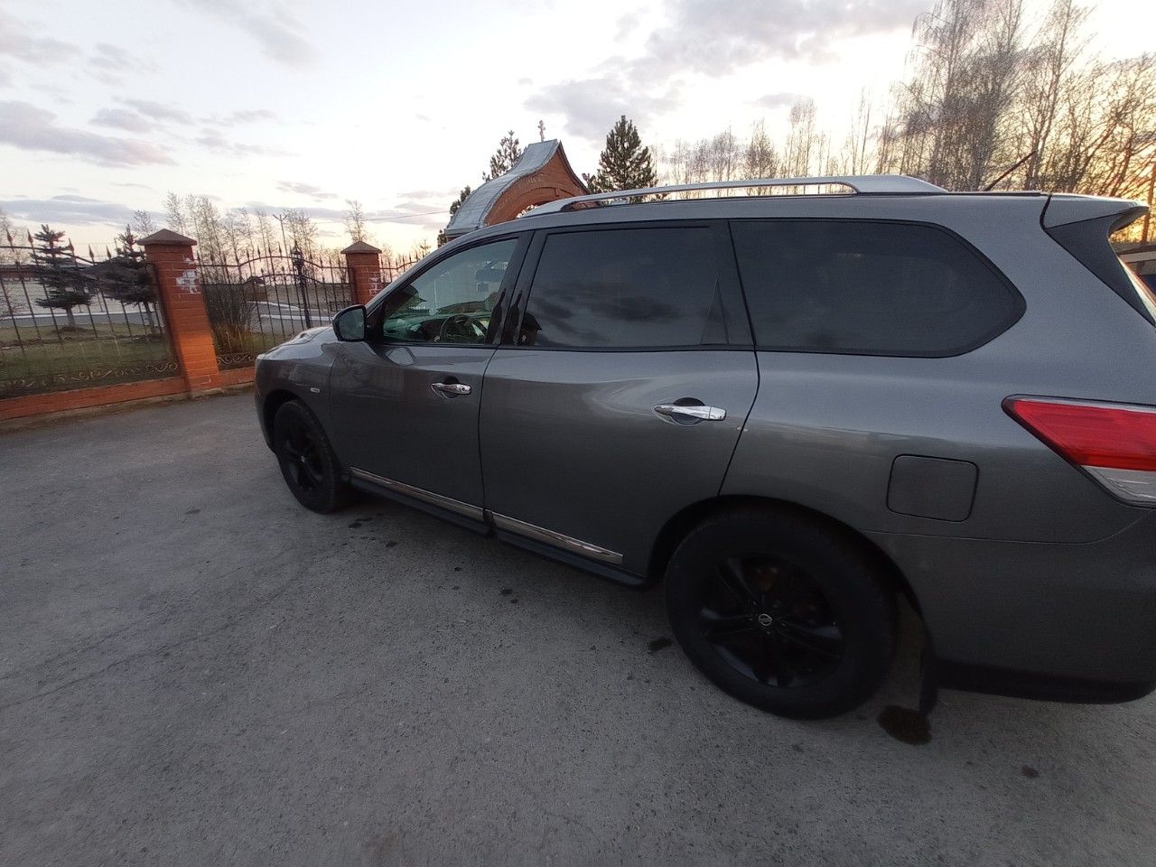 Nissan Pathfinder: фото владельца