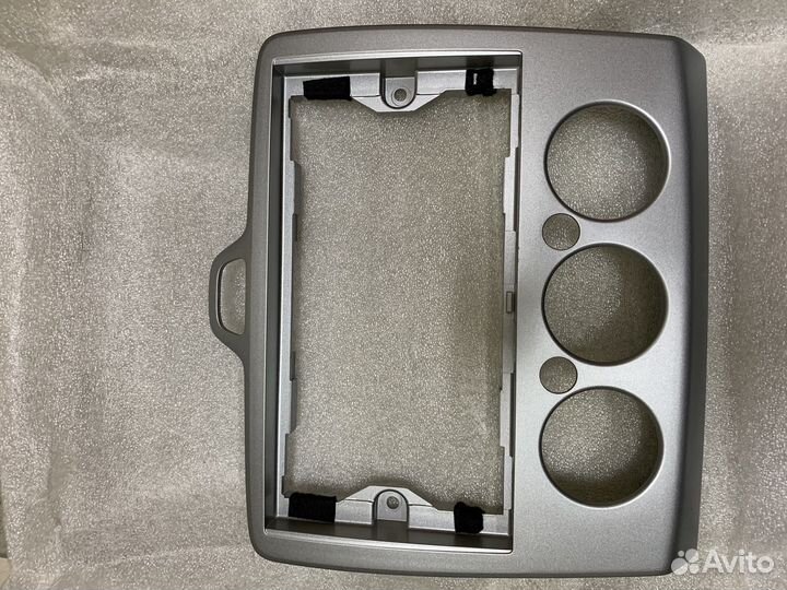 Рамка магнитолы ford focus 2