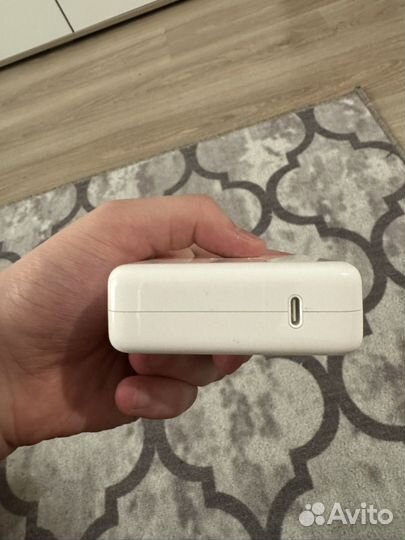 Apple USB-C 96w power adapter