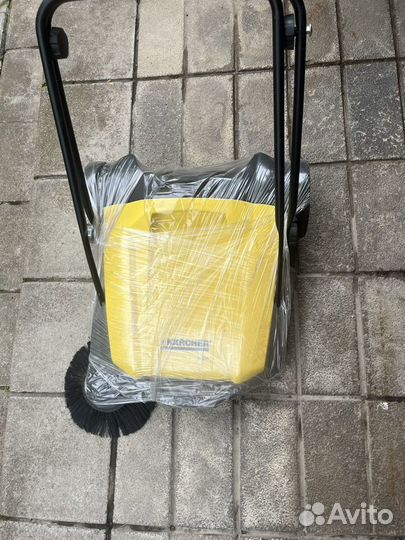 Подметательная машина Karcher s550