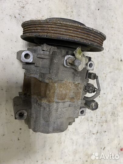 Компрессор кондиционера Toyota Marino 5A-FE