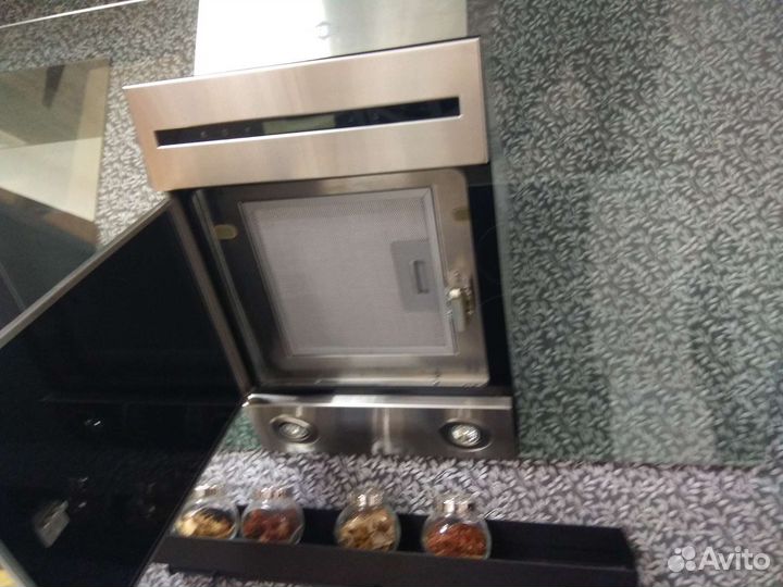 Вытяжка для кухни новая