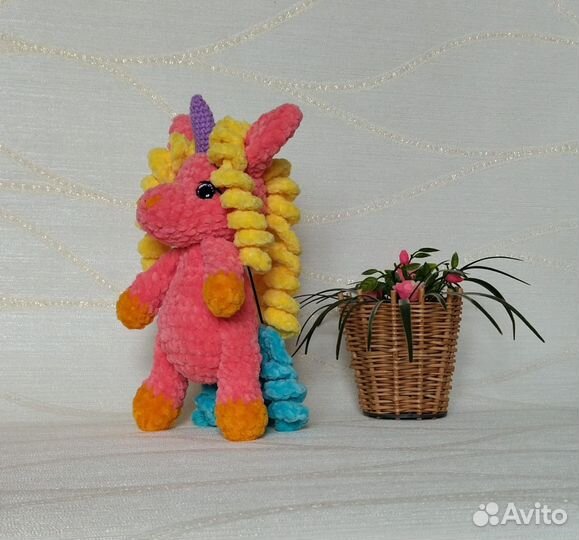 Вязаная игрушка Барашка. Разные цвета и размеры