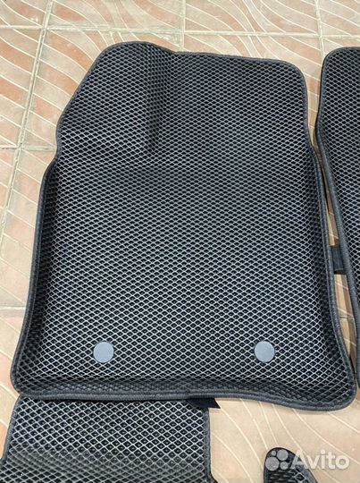 3D Eva коврики на Весту