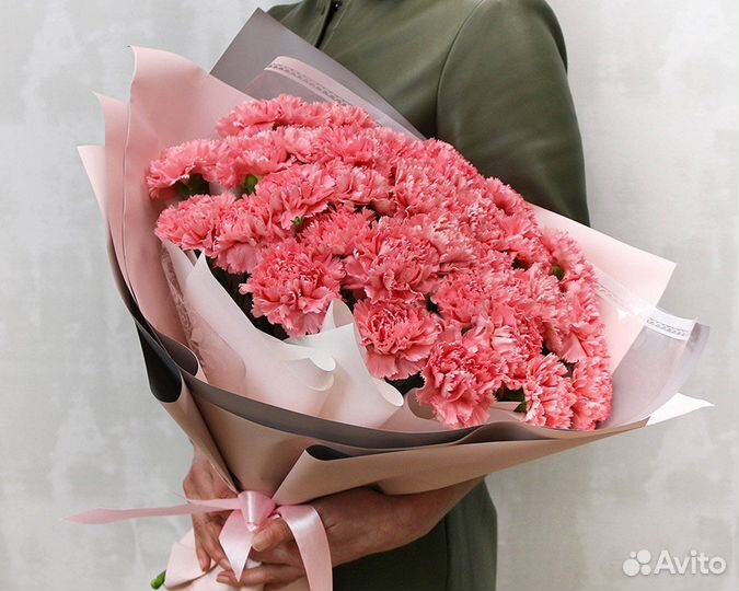 Букет из 35 розовых гвоздик