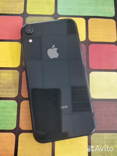 iPhone Xr, 64 ГБ