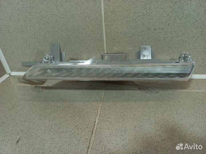 Фара дневного света левая (ходовые огни) Toyota