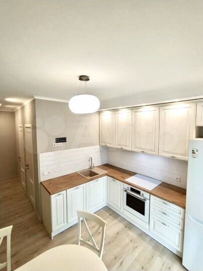 2-к. квартира, 58 м², 3/9 эт.