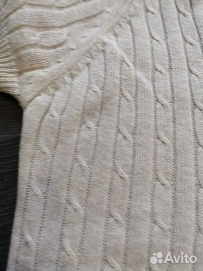 Трикотажная женская кофточка